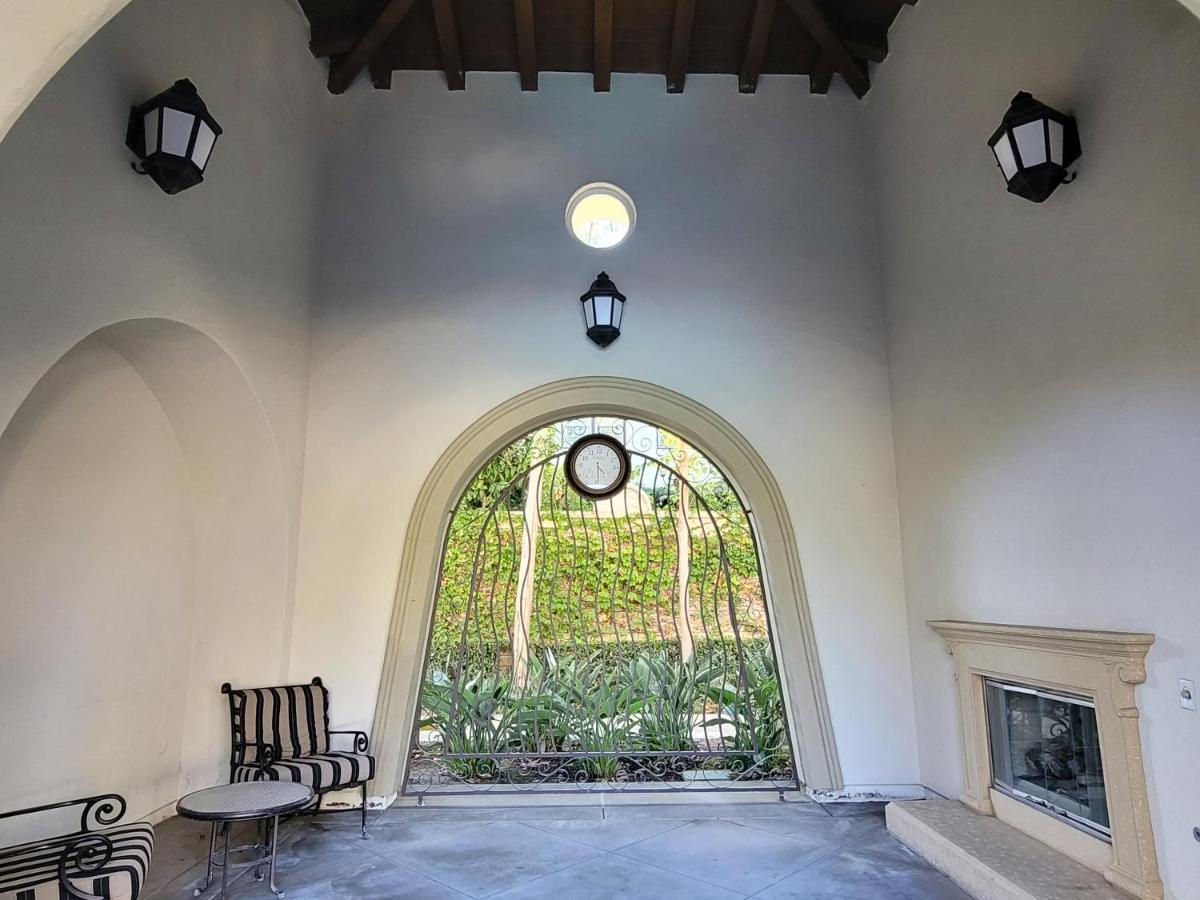 South Coast Retreat * Santa Ana